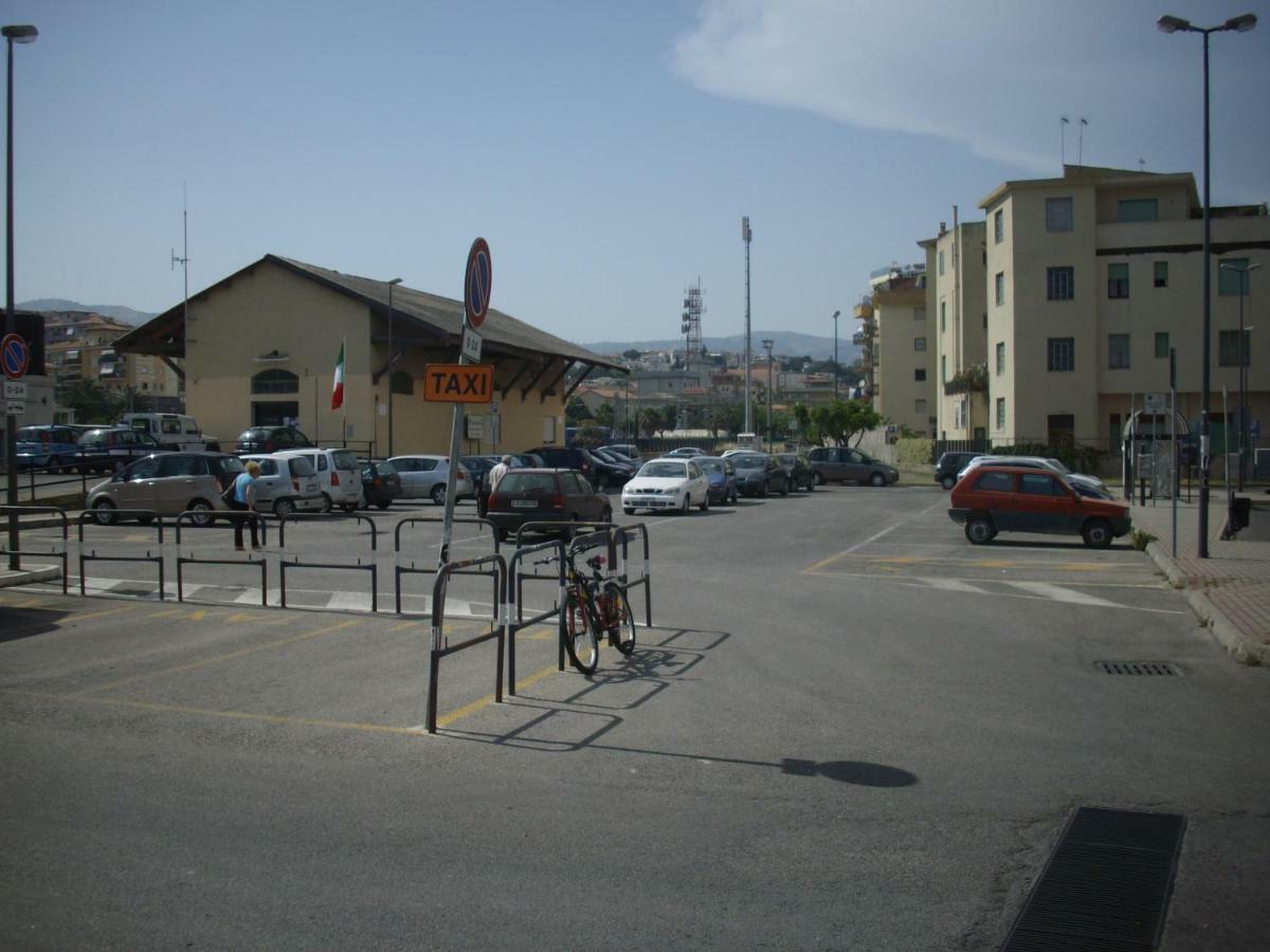 Hotel San Vincenzo ソヴェラート・マリーナ エクステリア 写真
