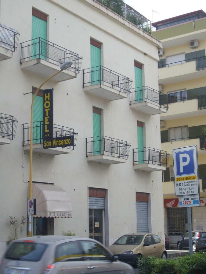 Hotel San Vincenzo ソヴェラート・マリーナ エクステリア 写真