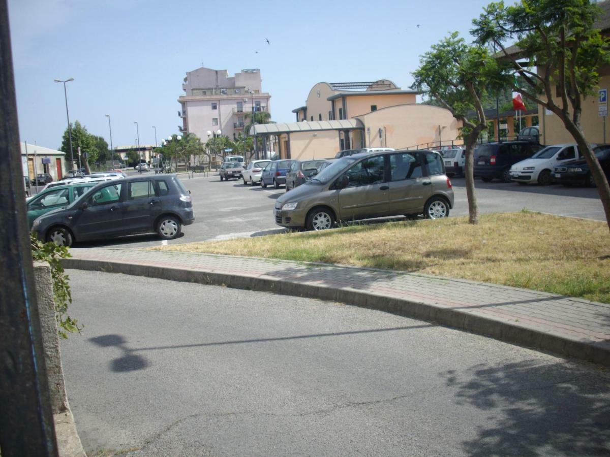 Hotel San Vincenzo ソヴェラート・マリーナ エクステリア 写真